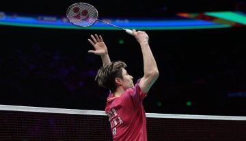 开云-亚锦赛首次封王！石宇奇2-0完胜最强黑马，打破国羽8年冠军荒